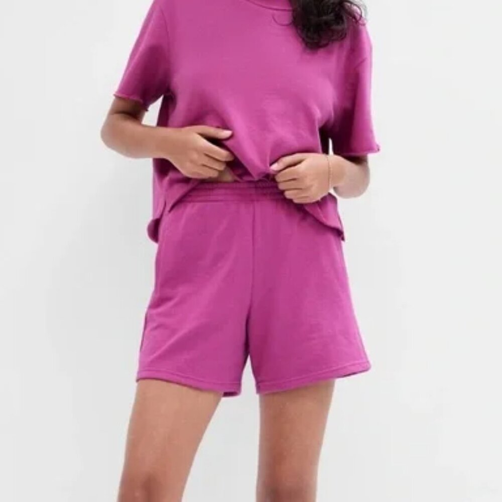 GAP Fuchsia Purple 5.5" Terry Shorts/NWT/Large